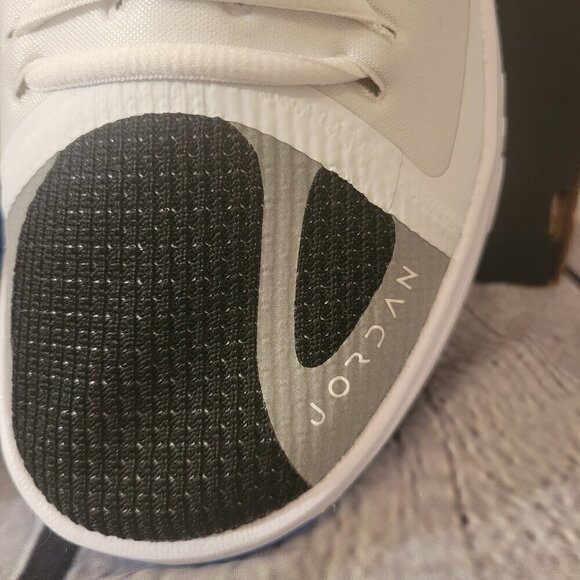 Jordan Zoom Separate Basketball Shoes - Picture 2 of 9